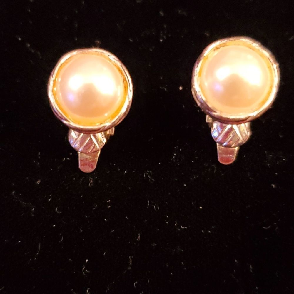 Vintage 1970's Monet Silver Tone Rope Textured Love Knot Pearl Clip-On Earrings